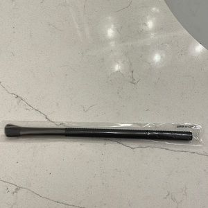 LARUCE makeup brush